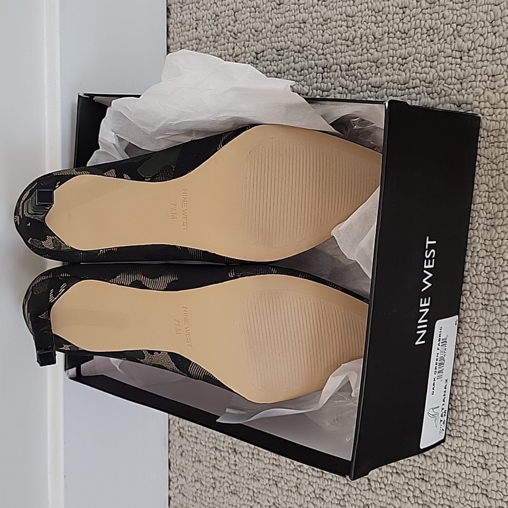 Brand new camo Nine West heels - Picture 4 of 4